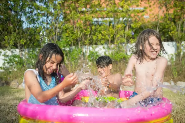 Como Manter Limpa a Água da Piscina de Plástico: Guia Completo