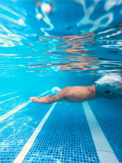 Como Deixar a Água da Piscina Cristalina: Guia Completo