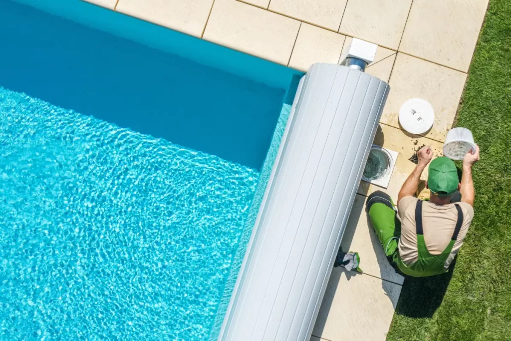 Como Aspirar Sua Piscina e Manter a Água Sempre Cristalina