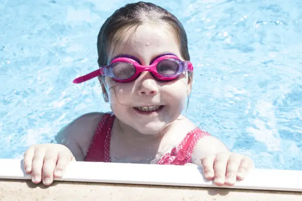 Qual a Melhor Marca de Piscina de Fibra: Guia Completo para sua Escolha