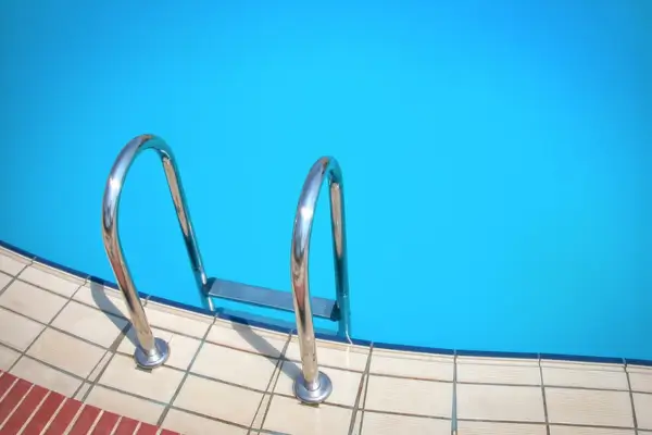 Qual é o Melhor Aspirador para a sua Piscina? Guia Completo