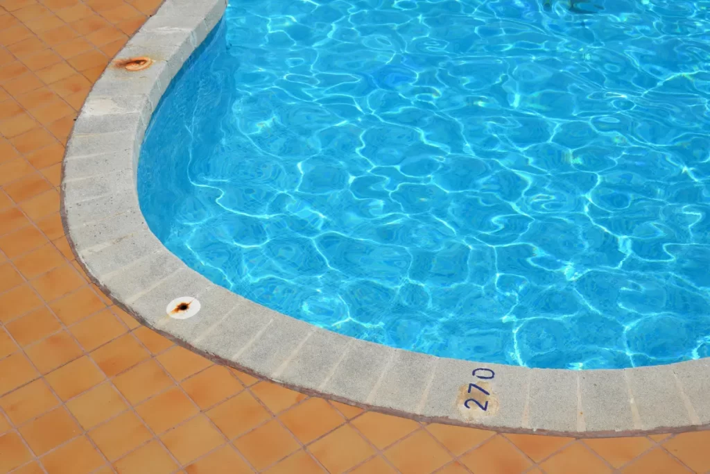 Quanto de Cloro Colocar na Piscina