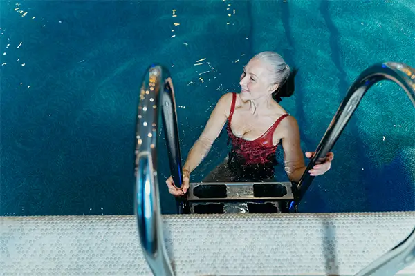 Guia para Implementar Acessibilidade na Sua Piscina