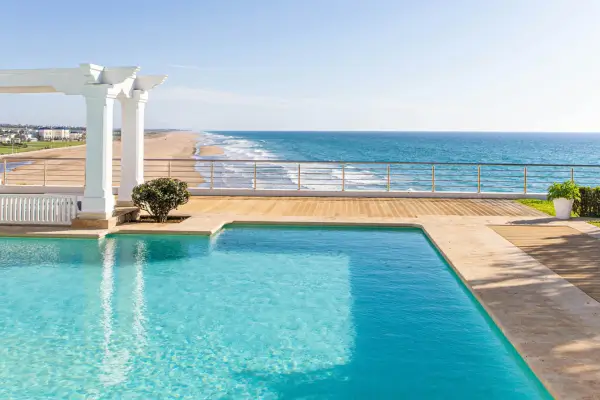 Como Usar Decantador de Água para Piscinas: Guia Completo para Manter sua Piscina Cristalina