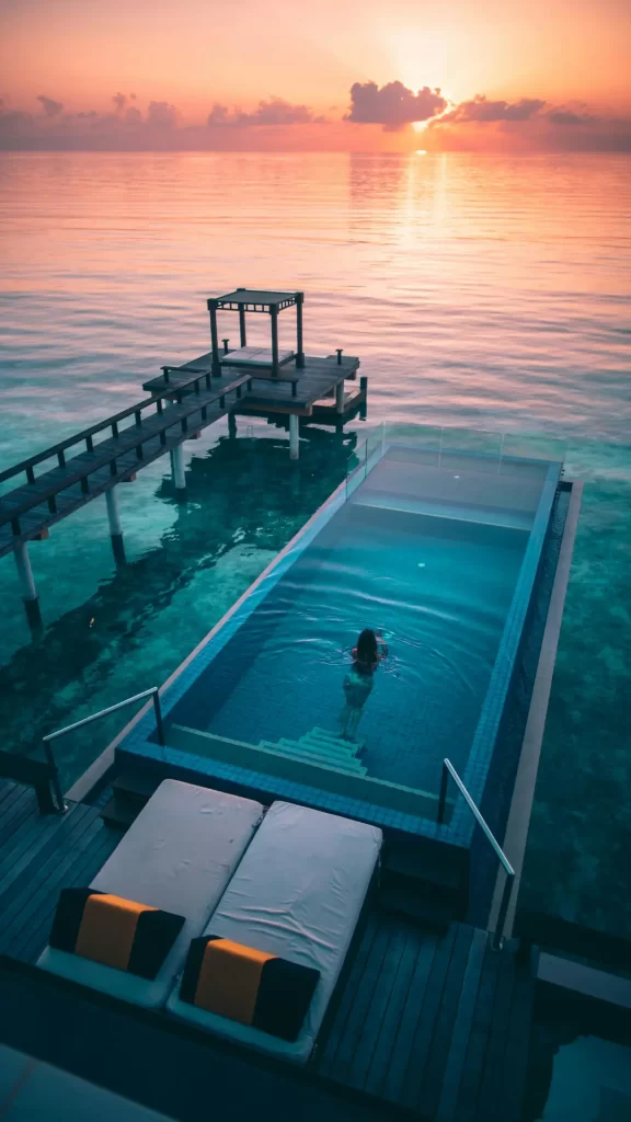 Brilhando sob o Sol: O Papel Crucial da Incidência Solar no Planejamento de Piscinas