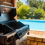 Transforme sua área de lazer: Como criar um espaço gourmet perfeito ao lado da piscina